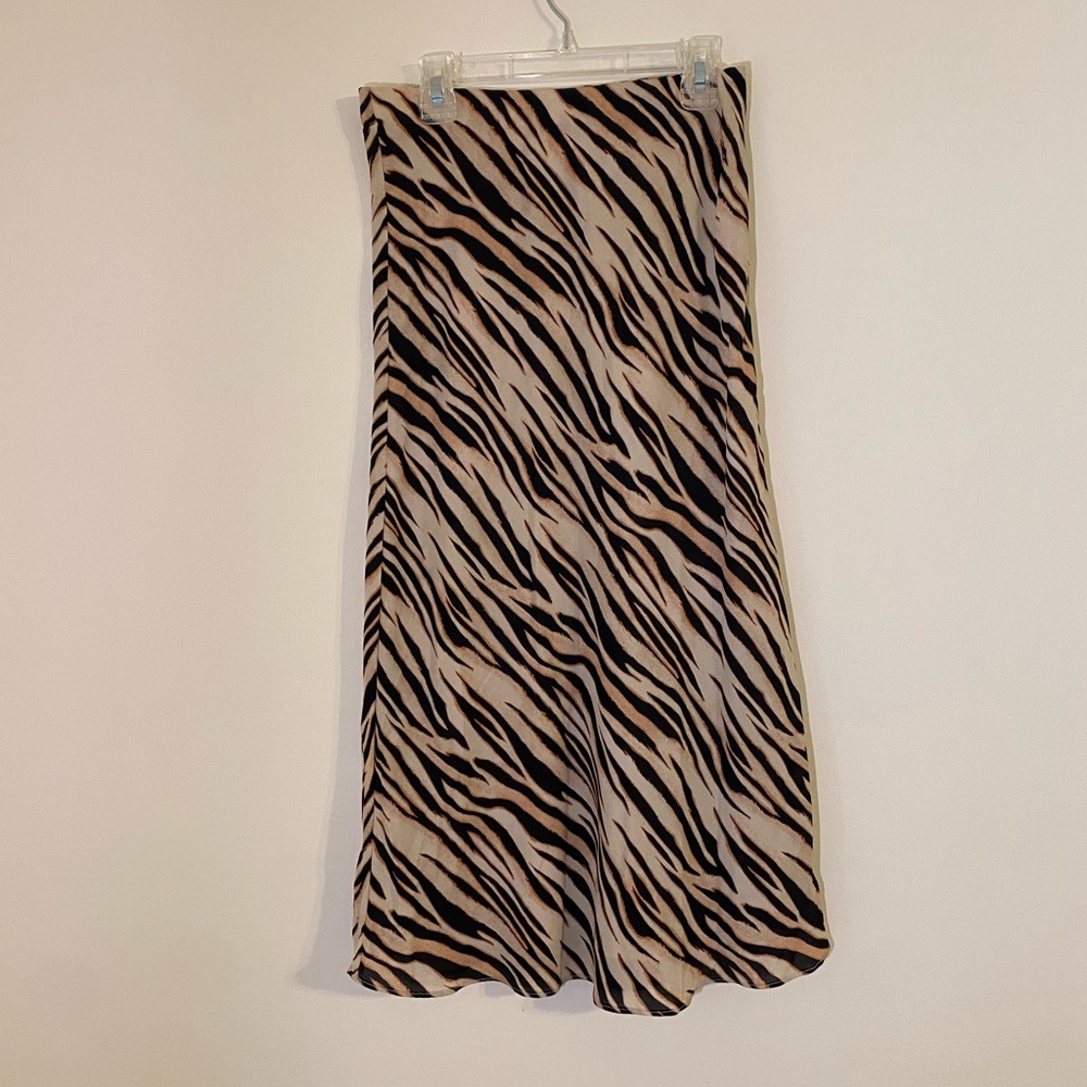 Socialite Skirt